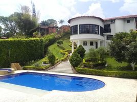 9 Habitación Casa en venta en Colombia, Pereira, Risaralda, Colombia