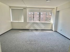 50 m² Office for rent in Chile, Santiago, Santiago, Santiago, Chile