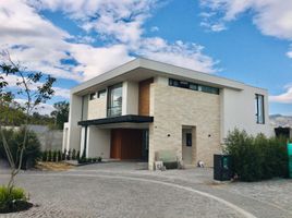 3 Bedroom House for sale in Tumbaco, Quito, Tumbaco