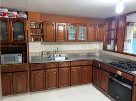 6 Habitación Casa en venta en Parque de los Pies Descalzos, Medellín, Medellín