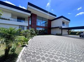 6 Bedroom House for sale in Rionegro, Antioquia, Rionegro