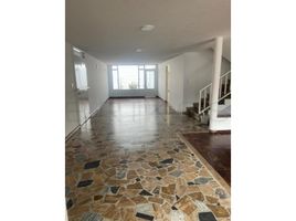 5 Bedroom House for sale in Bogota, Cundinamarca, Bogota