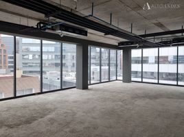 650 m² Office for rent in Chile, Santiago, Santiago, Santiago, Chile