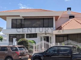 4 Bedroom House for sale in Bicentenario Park, Quito, Quito, Quito