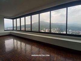 370 m² Office for rent in Cali, Valle Del Cauca, Cali