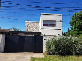 4 Bedroom House for sale in Rosario, Santa Fe, Rosario