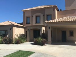 3 Bedroom House for sale in Confluencia Neuquen, Confluencia