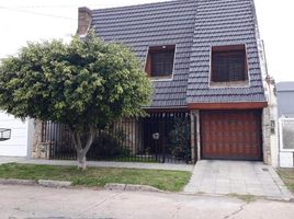 4 Bedroom House for sale in Moron, Buenos Aires, Moron