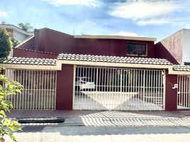 Maison 4 chambre à vendre à Guadalajara, Jalisco, Guadalajara