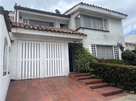 4 Bedroom House for sale in Bogota, Cundinamarca, Bogota