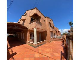 3 Habitación Casa en venta en Marinilla, Antioquia, Marinilla