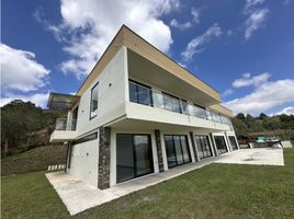 4 Habitación Villa en venta en Parque de los Pies Descalzos, Medellín, Medellín