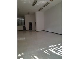 122 SqM Office for rent in River View Park, Cali, Cali