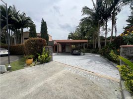 5 Habitación Villa en venta en Medellín, Antioquia, Medellín