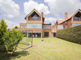 5 Habitación Casa en venta en Centro Comercial La Querencia, Bogotá, Bogotá