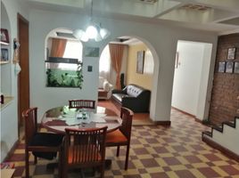 8 Bedroom House for sale in Bogota, Cundinamarca, Bogota