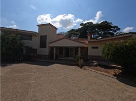 8 Bedroom Villa for sale in Bogota, Cundinamarca, Bogota