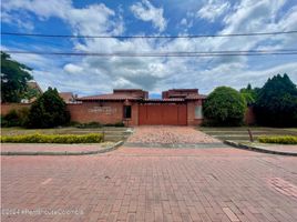 4 Bedroom House for sale in Bogota, Cundinamarca, Bogota