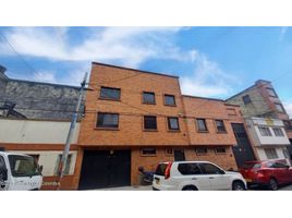 240 SqM Office for rent in Bogota, Cundinamarca, Bogota