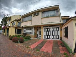 4 Habitación Casa en venta en Bogotá, Cundinamarca, Bogotá