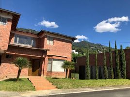 4 Bedroom Villa for sale in Bare Foot Park (Parque de los Pies Descalzos), Medellin, Medellin