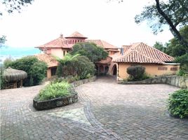 5 Bedroom Villa for sale in Chia, Cundinamarca, Chia