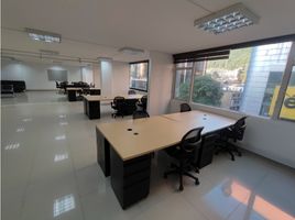 320 m2 Office for rent in Centro Artesanal Plaza Bolivar, Bogota, Bogota