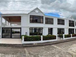 8 Habitación Casa en venta en Girardot, Cundinamarca, Girardot