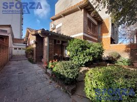 3 Bedroom House for sale in General Sarmiento, Buenos Aires, General Sarmiento