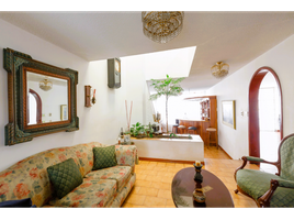 5 Bedroom House for sale in Bogota, Cundinamarca, Bogota