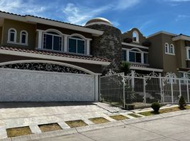6 Bedroom House for sale in Zapopan, Jalisco, Zapopan