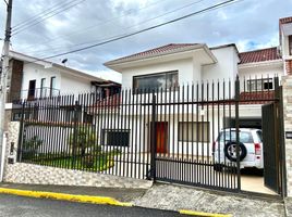 4 Habitación Villa en venta en Calderón Park, Cuenca, Cuenca, Cuenca