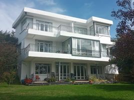 3 Bedroom House for sale in Nayon, Quito, Nayon