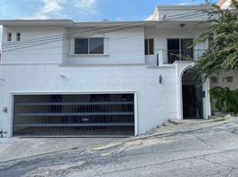 4 Habitación Casa en venta en Monterrey, Nuevo León, Monterrey