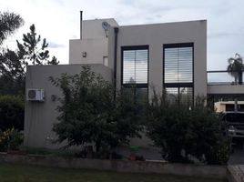 3 Bedroom House for sale in Rosario, Santa Fe, Rosario