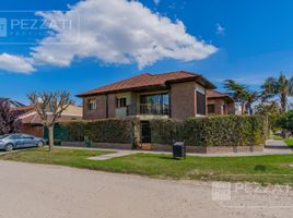 4 Bedroom House for sale in General Pueyrredon, Buenos Aires, General Pueyrredon
