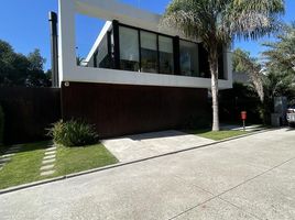 3 Bedroom House for sale in Moron, Buenos Aires, Moron