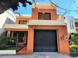 3 Bedroom House for sale in General Sarmiento, Buenos Aires, General Sarmiento