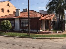 2 Bedroom House for sale in Quilmes, Buenos Aires, Quilmes