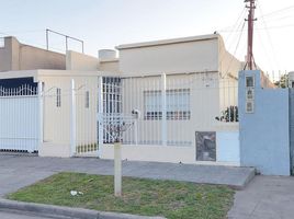 2 Bedroom House for sale in Quilmes, Buenos Aires, Quilmes