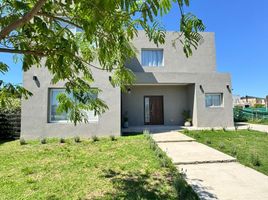 Villa 4 chambre à vendre à Pilar, Buenos Aires, Pilar