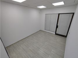 13 m² Office for rent in River View Park, Cali, Cali