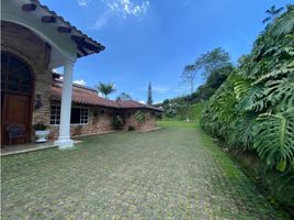 4 Bedroom Villa for sale in Bare Foot Park (Parque de los Pies Descalzos), Medellin, Medellin