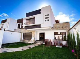 4 Bedroom House for sale in Azuay, Cuenca, Cuenca, Azuay