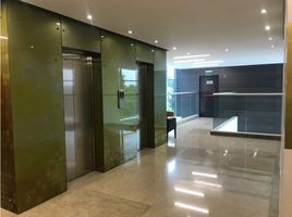 65 m² Office for rent in River View Park, Cali, Cali