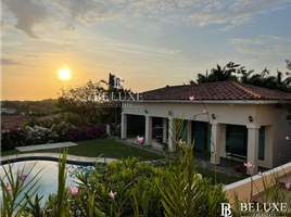 4 Bedroom House for sale in El Palmar Beach, San Carlos, San Carlos