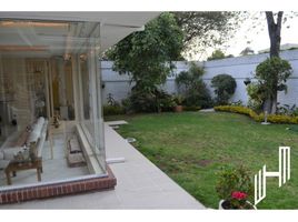 4 Bedroom House for sale in Bogota, Cundinamarca, Bogota