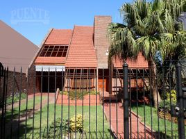 4 Bedroom House for sale in Lanus, Buenos Aires, Lanus