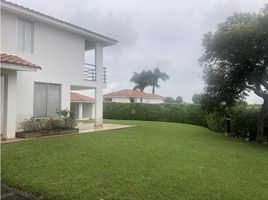 4 Habitación Casa en venta en Pereira, Risaralda, Pereira