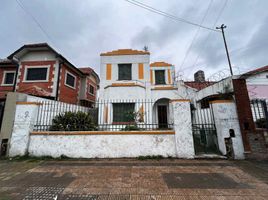 3 Bedroom House for sale in Lanus, Buenos Aires, Lanus